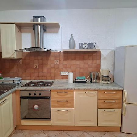 Apartmani Delas Pjescana Uvala Exteriör bild