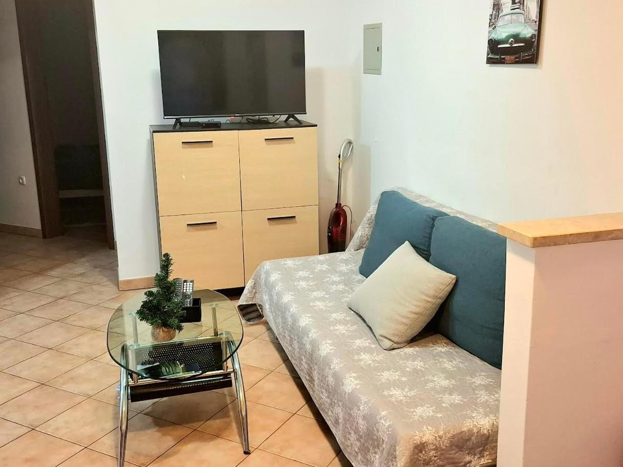 Apartmani Delas Pjescana Uvala Exteriör bild