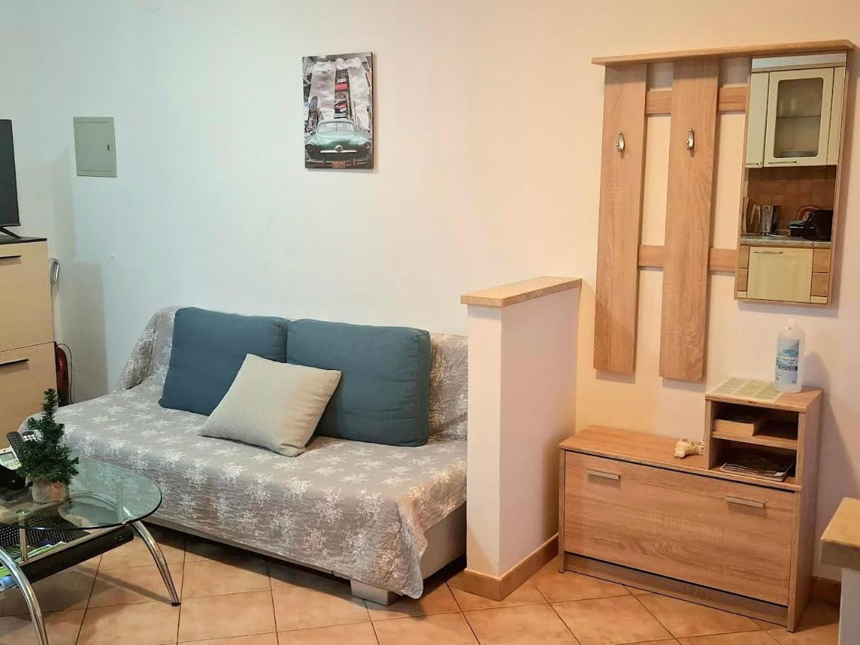 Apartmani Delas Pjescana Uvala Exteriör bild